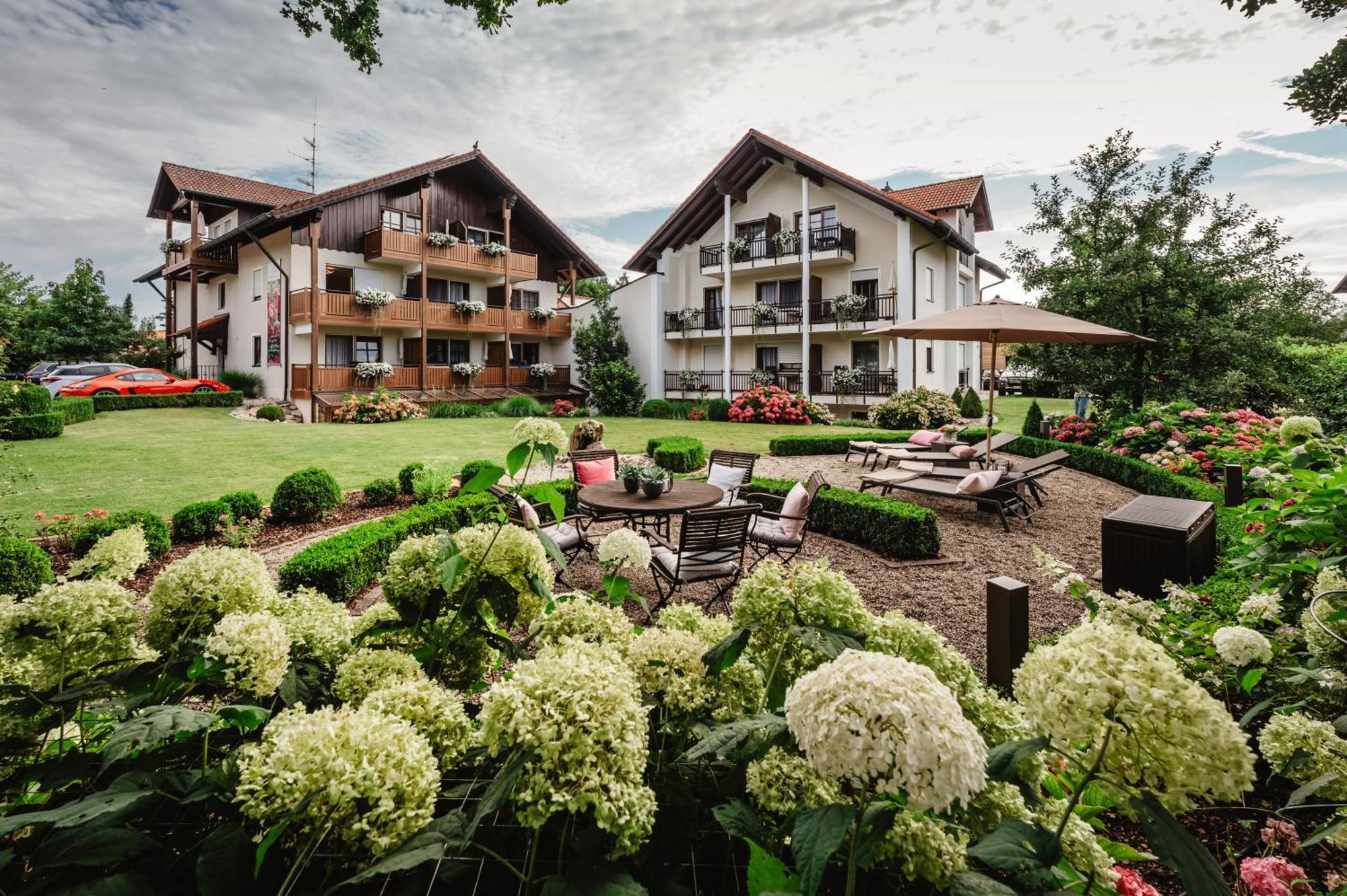Appartementhaus Silvia บาดฟึสซิง ภายนอก รูปภาพ