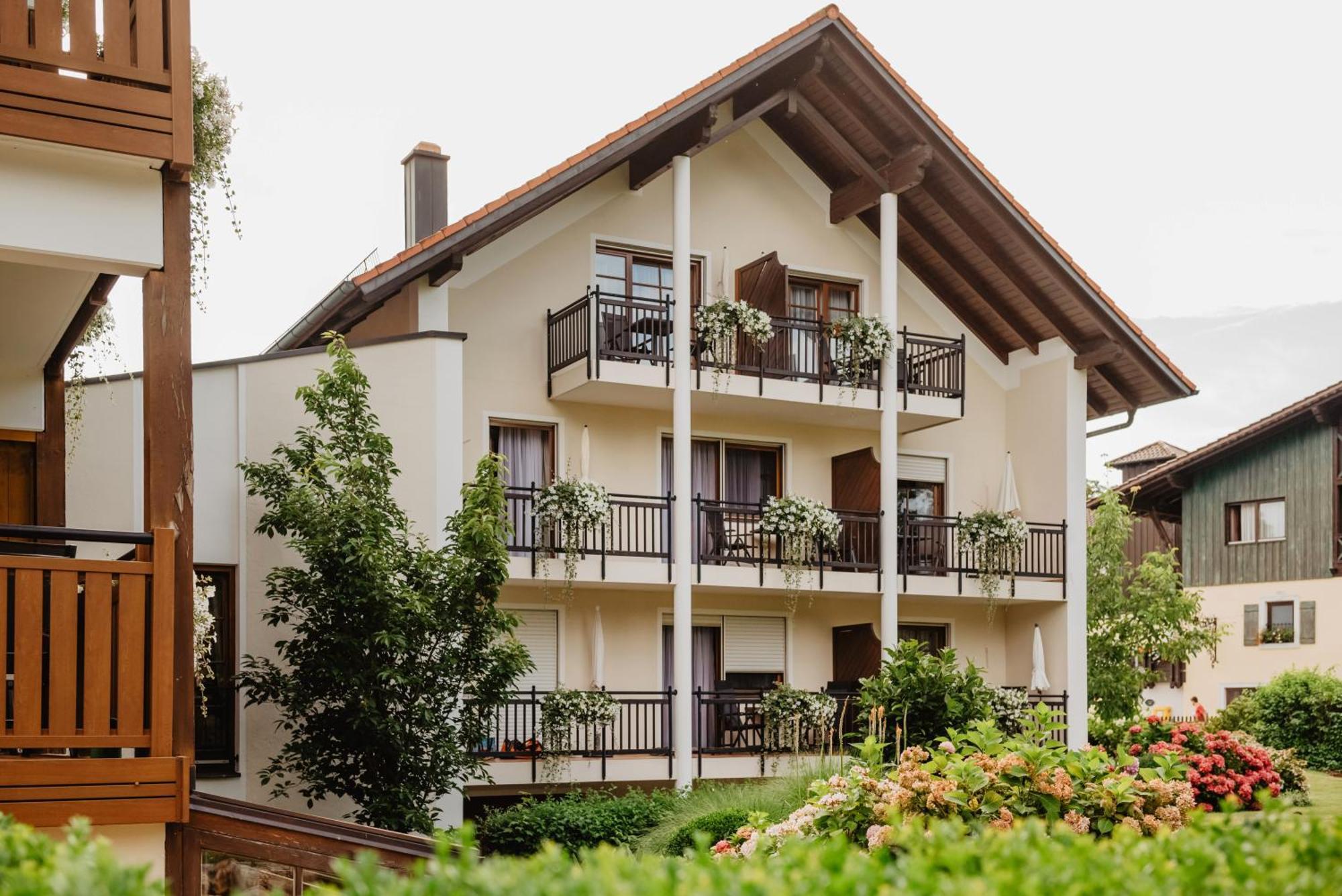 Appartementhaus Silvia บาดฟึสซิง ภายนอก รูปภาพ